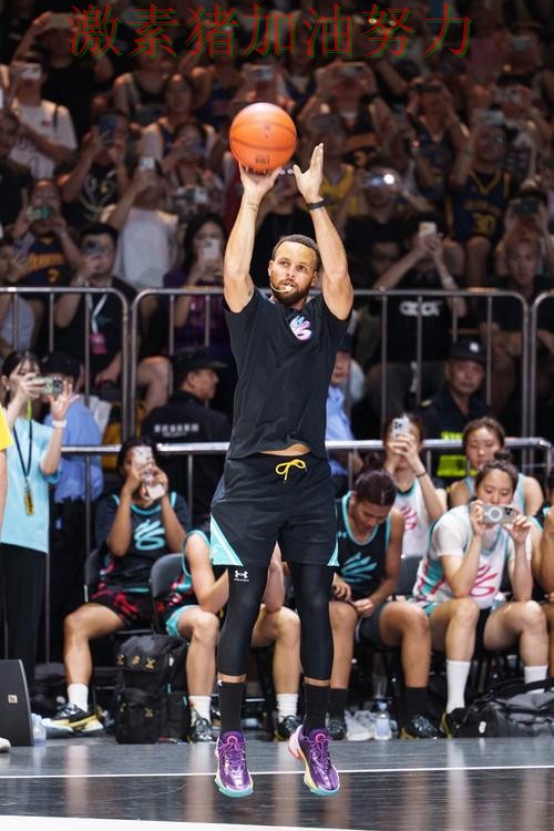 库里接管比赛球迷情绪彻底被点燃